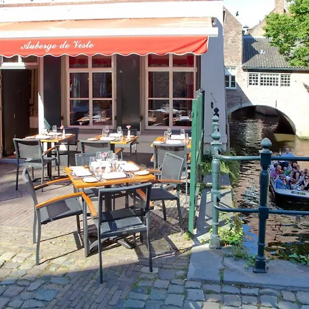 The Guest - Uilenburg *